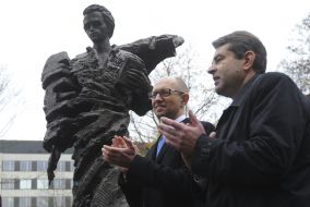 Arseniy Yatsenyuk and Yevhen Perebiynis