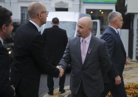 Arseniy Yatsenyuk  