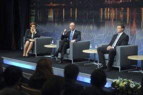 Laimdota Straujuma, Arseniy Yatsenyuk and Raimonds Vejonis