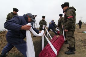 Церемонія поховання воїнів АТО  