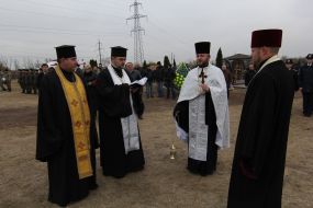 Церемонія поховання воїнів АТО