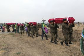 Церемонія поховання воїнів АТО  