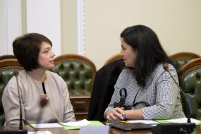 Lily Grinevich, Ivanna Klympush-Tsintsadze