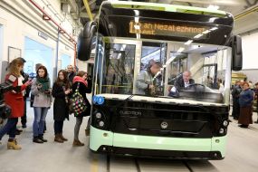 Presentation the electric bus