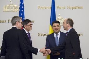 Володимир Гройсман, Джеффрі Пайєтт, Джейкоб Лью,Андрій Парубій