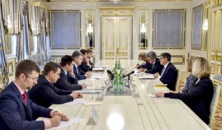 Petro Poroshenko and Jack Lew
