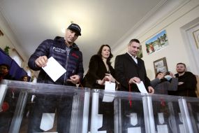 Vladimir Klichko, Natalya Klichko and Vitaliy Klichko
