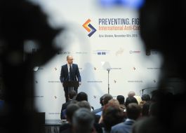 Arseniy Yatsenyuk