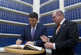 Vladimir Groisman and Urban Ahlin