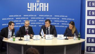 Florin Poenaru,  Dritan Taulla and Zlatko Vujovic