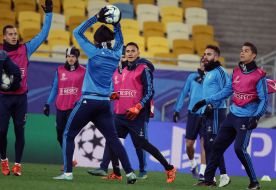 Тренировка игроков ФК "Реал" (Мадрид)