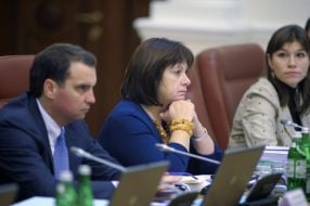 Айварас Абромавичус, Наталья Яресько и Анна Онищенко