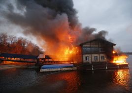 Пожежа в ресторані "Веранда на Дніпрі"
