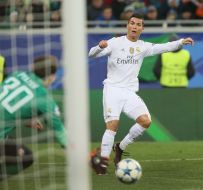 Andriy Pyatov and Cristiano Ronaldo