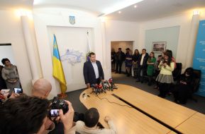 Борис Филатов принес присягу мэра