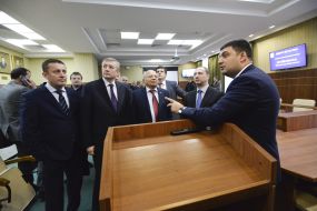 Vladimir Groisman and Vladimir Ponomarenko