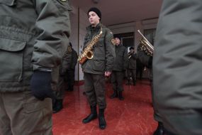 Військовослужбовці