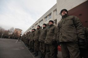 Військовослужбовці