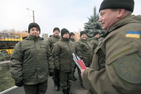 Військовослужбовці