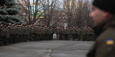 Військовослужбовці