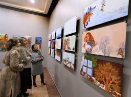 Выставка иллюстраций к детским книжкам