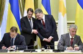 Сергій Квіт, Йоргос Лаккотріпіс, Петро Порошенко та Нікос Анастасіадіс