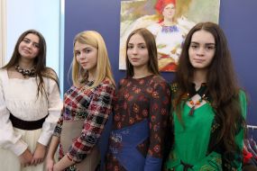 Благотворительный показ этно-коллекций