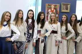 Благотворительный показ этно-коллекций