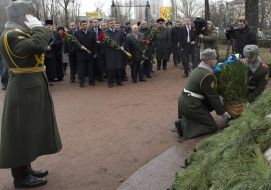 The ceremony of laying flowers