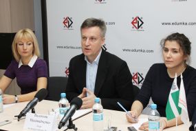 Oksana Golubova, Valentin Nalivaichenko and  Anna Kovalenko 