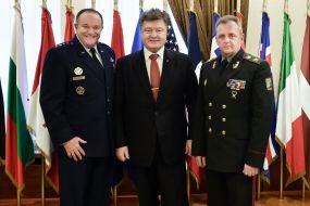 Philip Breedlove, Petro Poroshenko and Victor Muzhenko