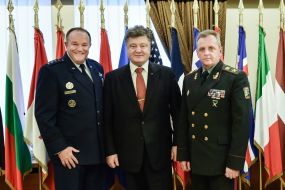 Philip Breedlove, Petro Poroshenko and Victor Muzhenko