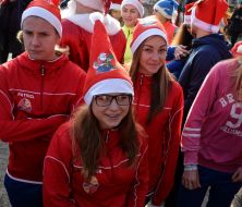 Международный рождественский забег Санта Клаусов
