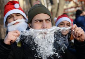 Международный рождественский забег Санта Клаусов