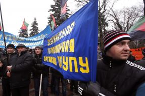 The meeting of miners near parliament building