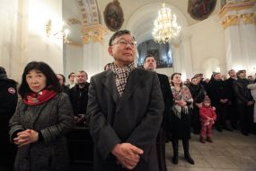 Шігекі Сумі з родиною