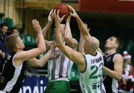 Playing moment of match