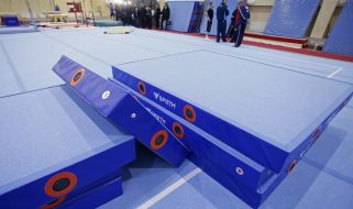 Presentation of gymnastic equipment