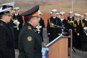 Stepan Poltorak during transmission of orders for housing