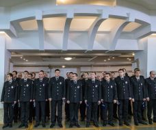 Вручення жетонів працівникам поліції