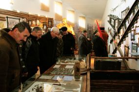 Знайомство з експозицією музею Степана Бандери