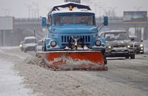 Winter service vehicle