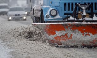 Winter service vehicle