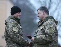 Petr Poroshenko awarded military