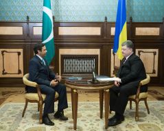 Petr Poroshenko and Athar Abbas