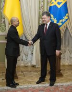 Petr Poroshenko and Mohammad Mafuzur