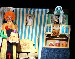 Кукольный спектакль  