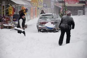 Уборка снега