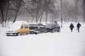 Автомобили