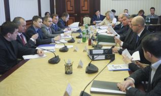 Meeting of Arseniy Yatsenyuk with the heads of law enforcement agencies